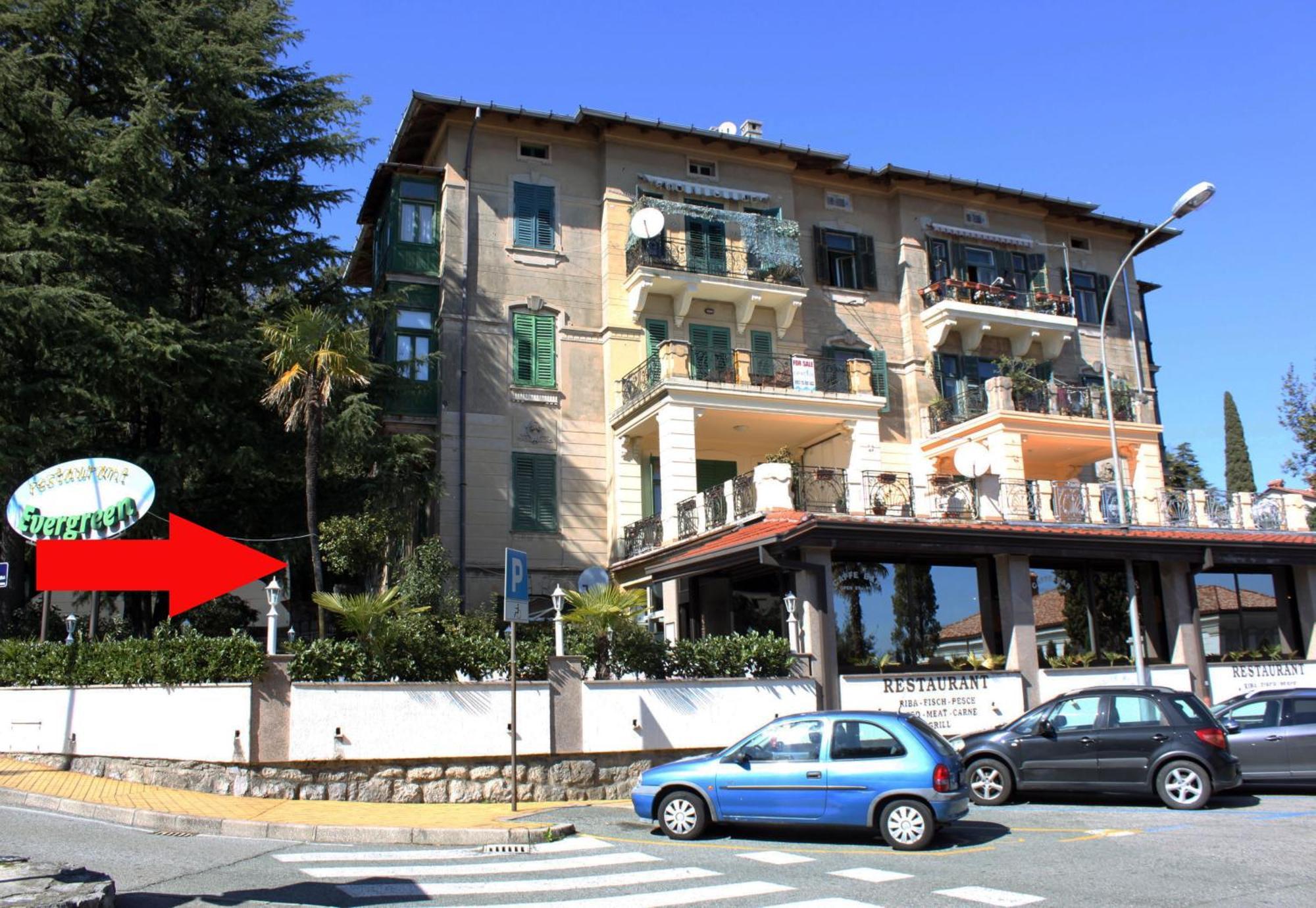 Lovely Studio Apartment By The Sea In Volosko Abbázia Kültér fotó